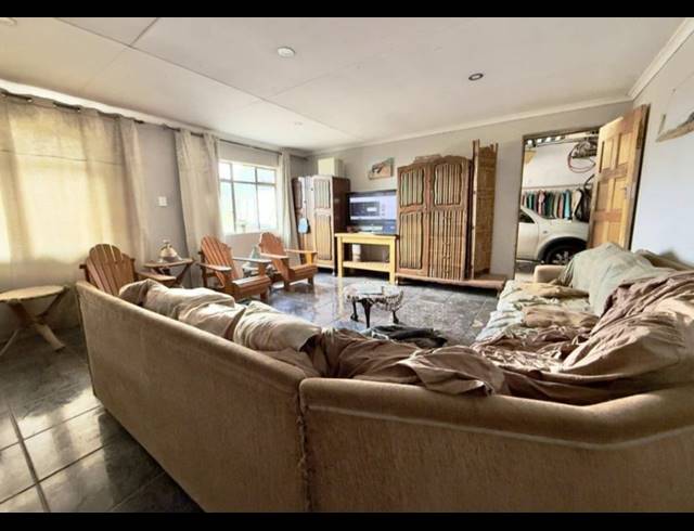 3 BEDROOM HOUSE FOR SALE IN MINNEBRON